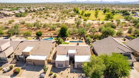 4381 E Lariat Ln, Phoenix, AZ 85050 photo 6