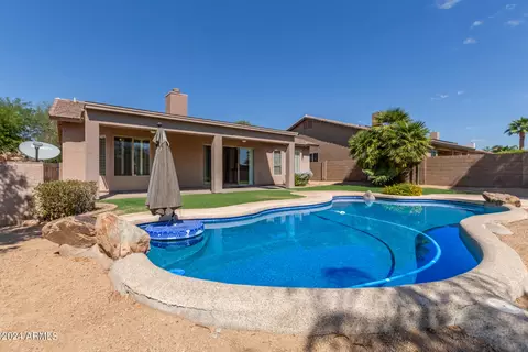 4381 E Lariat Ln, Phoenix, AZ 85050