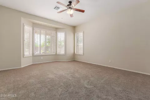 4381 E Lariat Ln, Phoenix, AZ 85050 photo 21