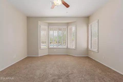 4381 E Lariat Ln, Phoenix, AZ 85050 photo 22