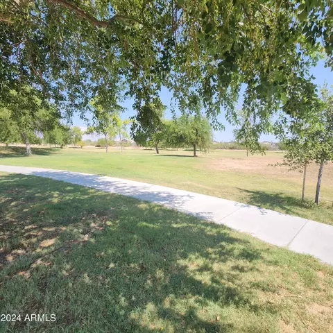 4381 E Lariat Ln, Phoenix, AZ 85050 photo 65