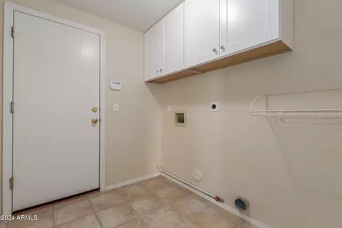4381 E Lariat Ln, Phoenix, AZ 85050 photo 36