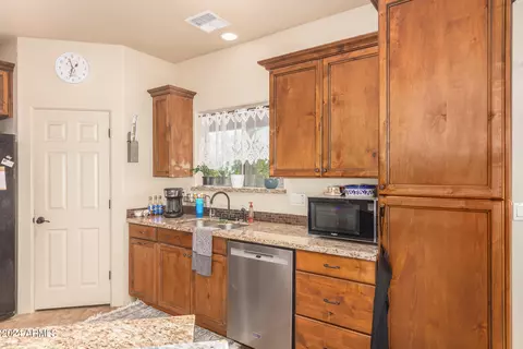 1023 E Canyon St, Apache Junction, AZ 85119 photo 12
