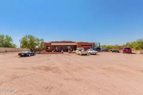 1023 E Canyon St, Apache Junction, AZ 85119 photo 2