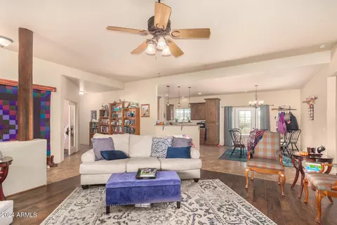 1023 E Canyon St, Apache Junction, AZ 85119 photo 9