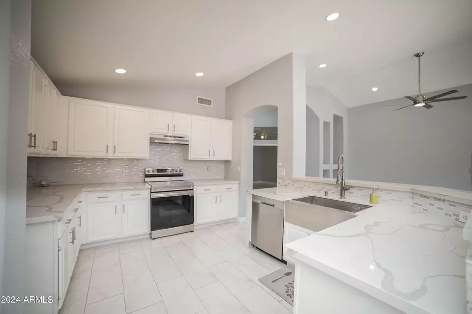 Kitchen - 7469 W Monona Dr, Glendale, AZ 85308 photo 1 of 2