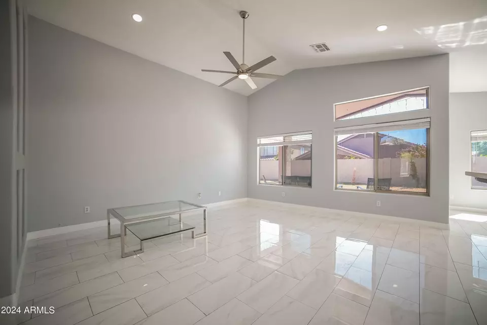 Living - 7469 W Monona Dr, Glendale, AZ 85308 photo 3 of 4