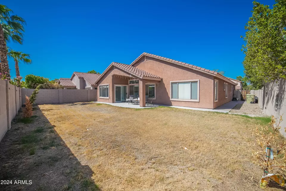 Exterior - 7469 W Monona Dr, Glendale, AZ 85308 photo 6 of 8
