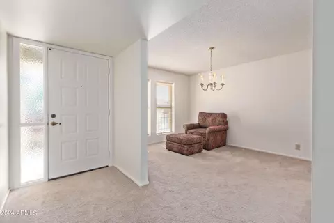 4548 Emerald Cir, Mesa, AZ 85206 photo 9