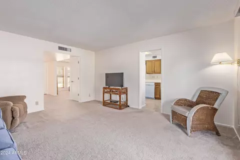 4548 Emerald Cir, Mesa, AZ 85206 photo 15