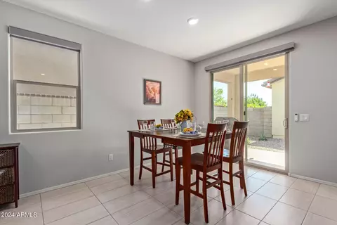 91 E Liberty Ln, Gilbert, AZ 85296 photo 14