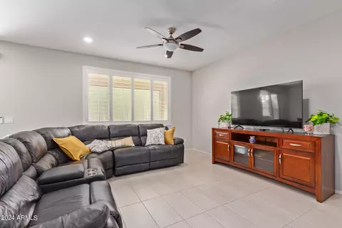 91 E Liberty Ln, Gilbert, AZ 85296 photo 15