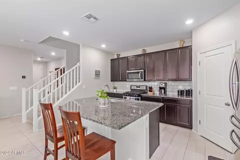 91 E Liberty Ln, Gilbert, AZ 85296 photo 13