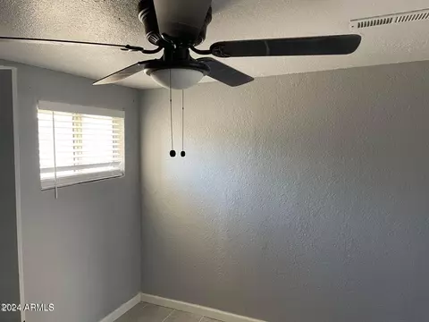 634 E Clarendon Ave, Phoenix, AZ 85012 photo 9