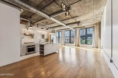 21 E 6th St #408, Tempe, AZ 85281