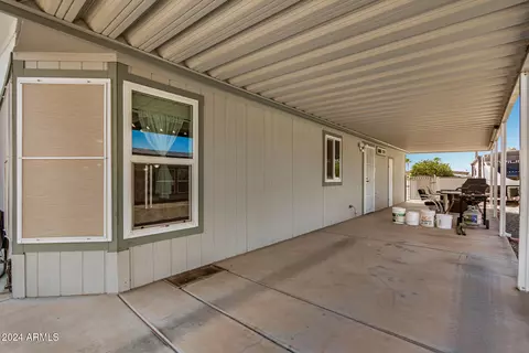 340 N Pinal Dr, Apache Junction, AZ 85120 photo 5