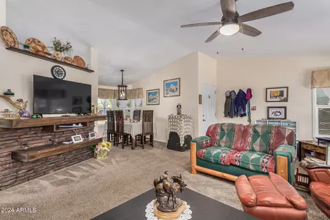 340 N Pinal Dr, Apache Junction, AZ 85120 photo 6