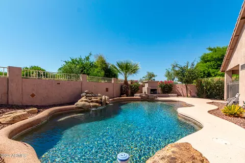 2335 W Darrel Rd, Phoenix, AZ 85041
