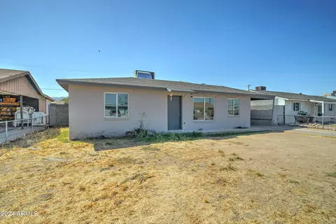 2215 E Nancy Ln, Phoenix, AZ 85042 photo 4