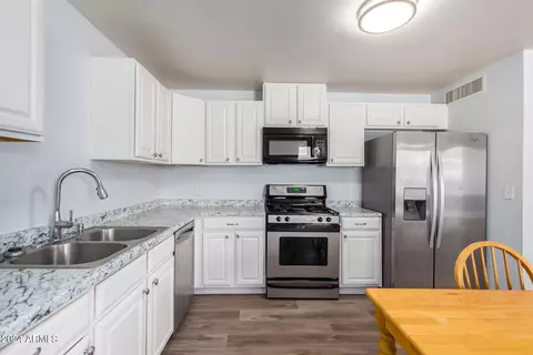 8126 E Broadway Rd, Mesa, AZ 85208 photo 9