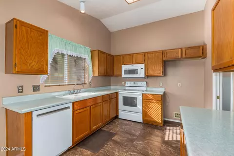 7541 E Greenway Cir, Mesa, AZ 85207 photo 28
