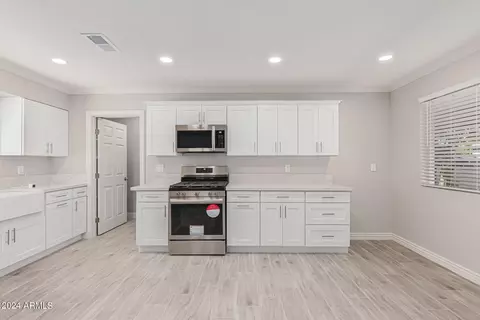 7415 W Devonshire Ave, Phoenix, AZ 85033 photo 13