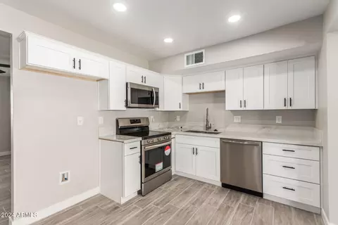 9235 S 8th Ave, Phoenix, AZ 85041 photo 10