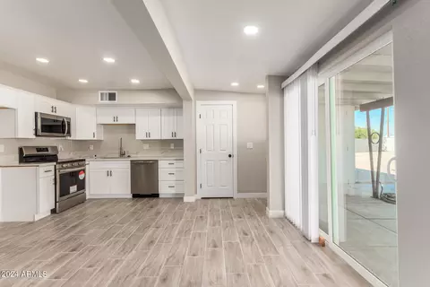 9235 S 8th Ave, Phoenix, AZ 85041 photo 7