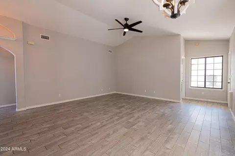 18043 N 12th Pl, Phoenix, AZ 85022 photo 13