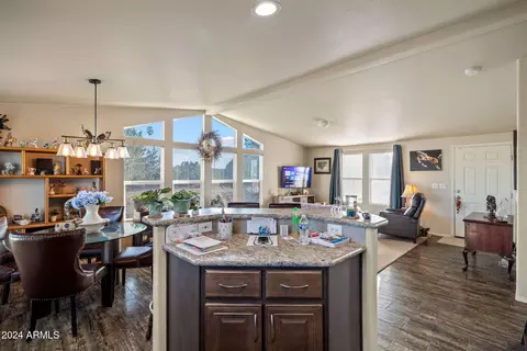 8550 Antelope Dr, Show Low, AZ 85901