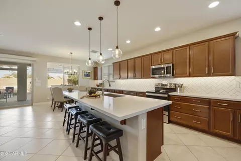 Kitchen - 10566 E Twister Ave, Mesa, AZ 85212 photo 2 of 8