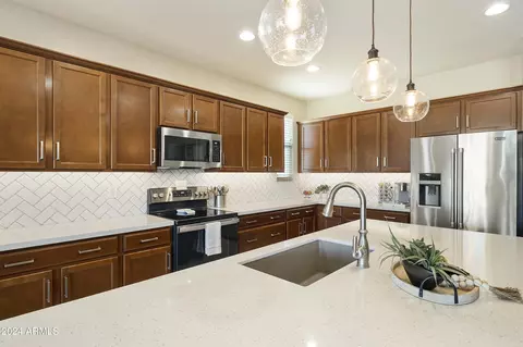 Kitchen - 10566 E Twister Ave, Mesa, AZ 85212 photo 1 of 8