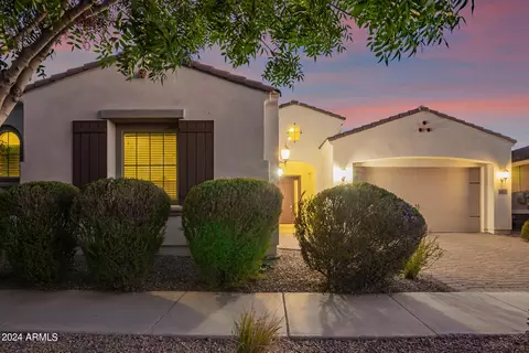 10521 E Hawk Ave, Mesa, AZ 85212 photo 2