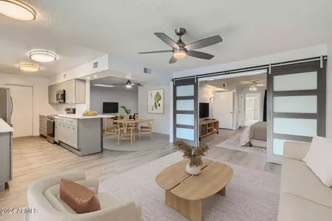 10623 W Highwood Ln, Sun City, AZ 85373