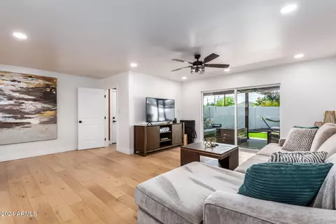 3028 E Coolidge St, Phoenix, AZ 85016 photo 12