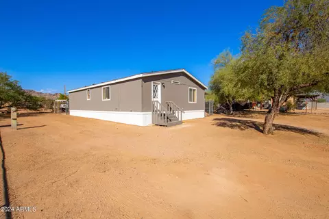2118 W Foothill St, Apache Junction, AZ 85120 photo 3