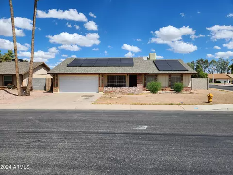 1302 W Temple St, Chandler, AZ 85224