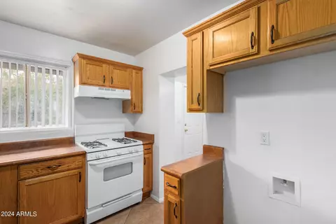 1951 E Monte Vista Rd, Phoenix, AZ 85006 photo 13