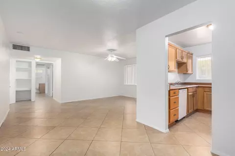 1951 E Monte Vista Rd, Phoenix, AZ 85006 photo 12