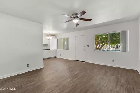 1702 W Tuckey Ln #119, Phoenix, AZ 85015