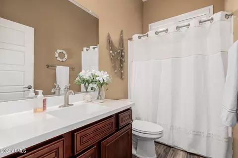 Bath - 10728 E Monterey Ave, Mesa, AZ 85209 photo 2 of 3