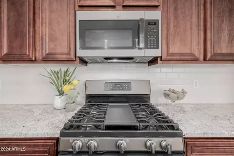 Kitchen - 10728 E Monterey Ave, Mesa, AZ 85209 photo 4 of 6
