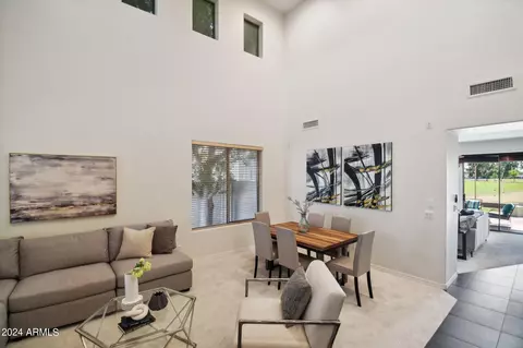 1129 W Stella Ln, Phoenix, AZ 85013 photo 5
