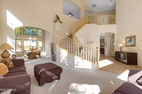 1420 N Vincent Cir, Mesa, AZ 85207