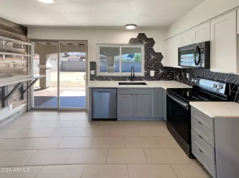 2731 E John Cabot Rd, Phoenix, AZ 85032 photo 11