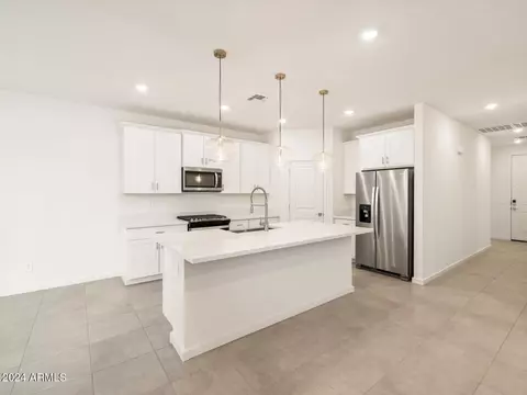 16032 W Hackamore Dr, Surprise, AZ 85387 photo 12