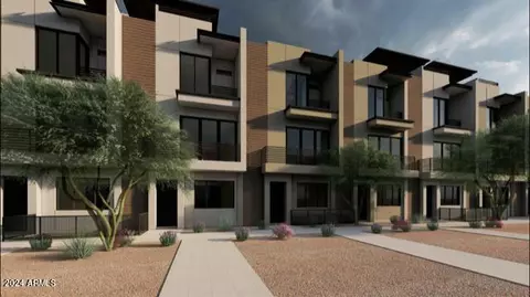 4220 N 32nd St #4, Phoenix, AZ 85018