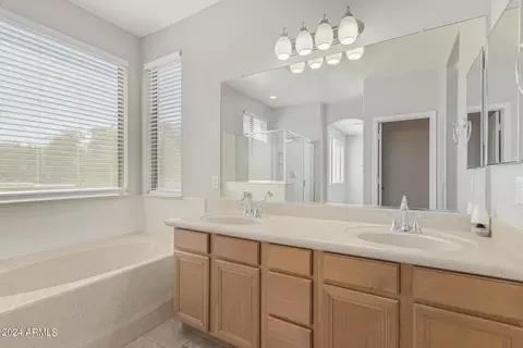 1813 E Donner Dr, Phoenix, AZ 85042 photo 22
