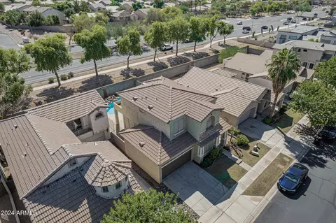 1813 E Donner Dr, Phoenix, AZ 85042 photo 40