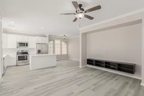 1813 E Donner Dr, Phoenix, AZ 85042 photo 11